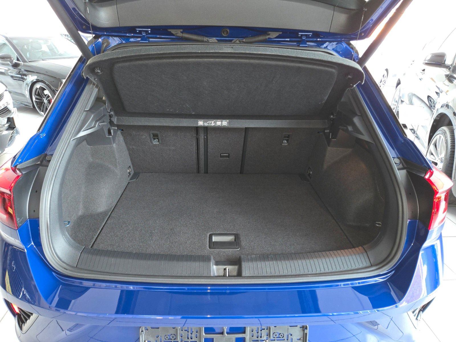 Fahrzeugabbildung Volkswagen T-Roc R 4Motion