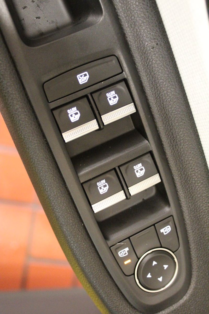 Fahrzeugabbildung Renault R 5  E-Tech 120 Urban Range *CCS /Schuko*