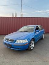 Volvo v40 mit tüv - Volvo V40 aus 2002