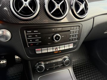 Mercedes-Benz B 200 CDI AMG Line|7G DCT Automatik|LED|AHK