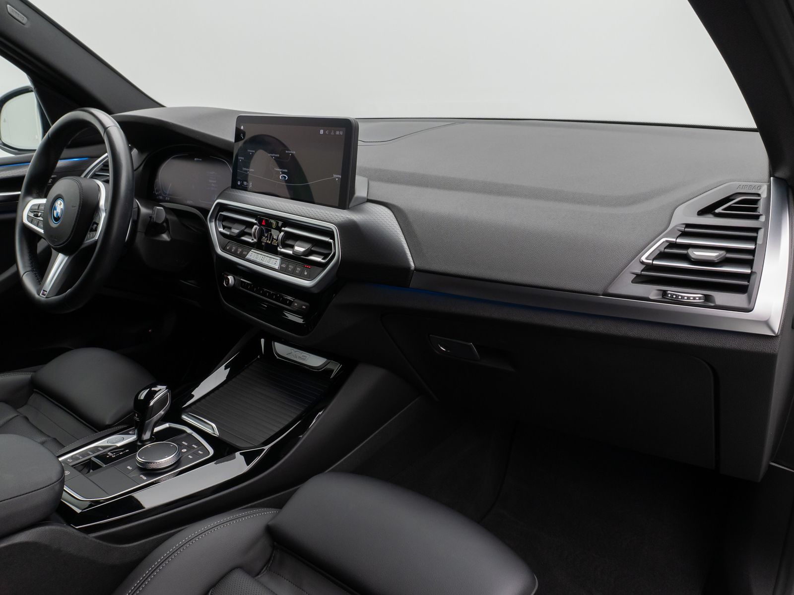 Fahrzeugabbildung BMW X3 xD30e M Sport Kamera DAB HiFi Fernlichtassist