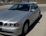 BMW 520i FACELIFT-TÜV NEU-SCHECKHEFT-SCHIEBEDACH-AHK - BMW 520 aus 2001