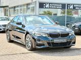 BMW 318d M Sport*Aut.*Shadow*Nav*Led*Ambiente*AppleC - BMW 318 mit Diesel-Antrieb: Limousine, Klimaanlage