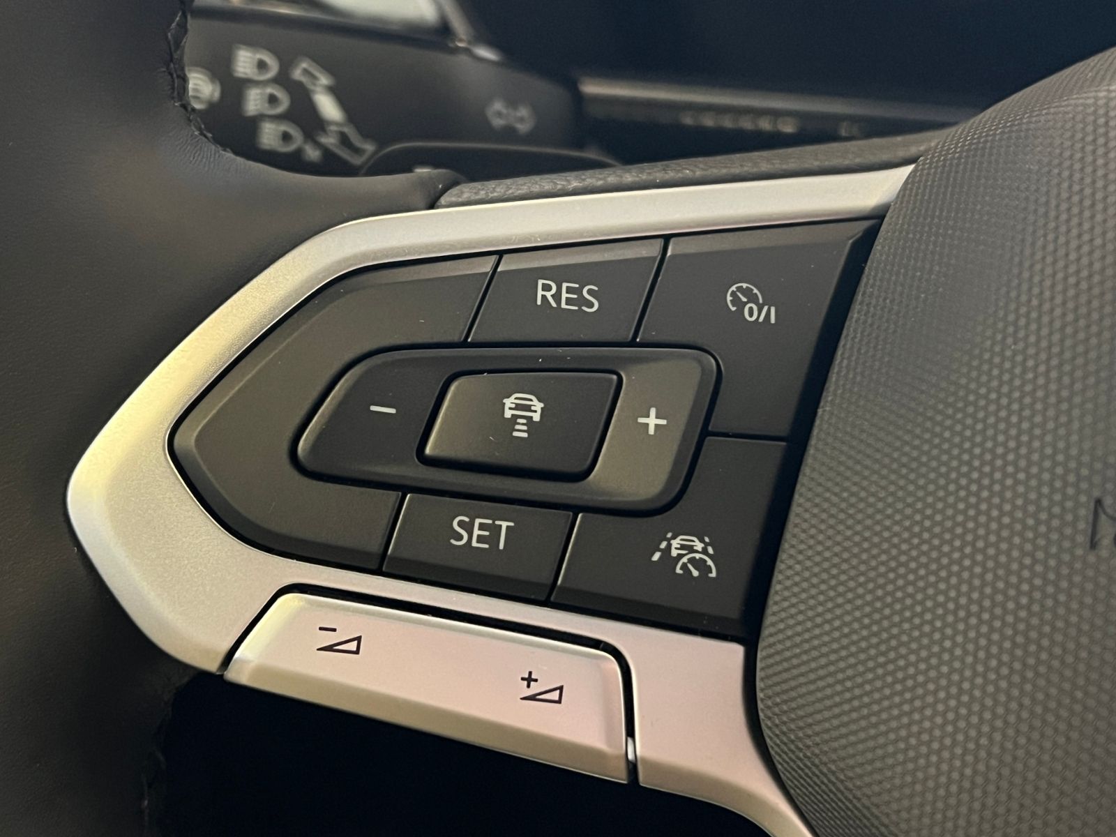 Fahrzeugabbildung Volkswagen T-Cross GOAL 1.0 TSI DSG *AHK,LED,Plus-Paket,17'