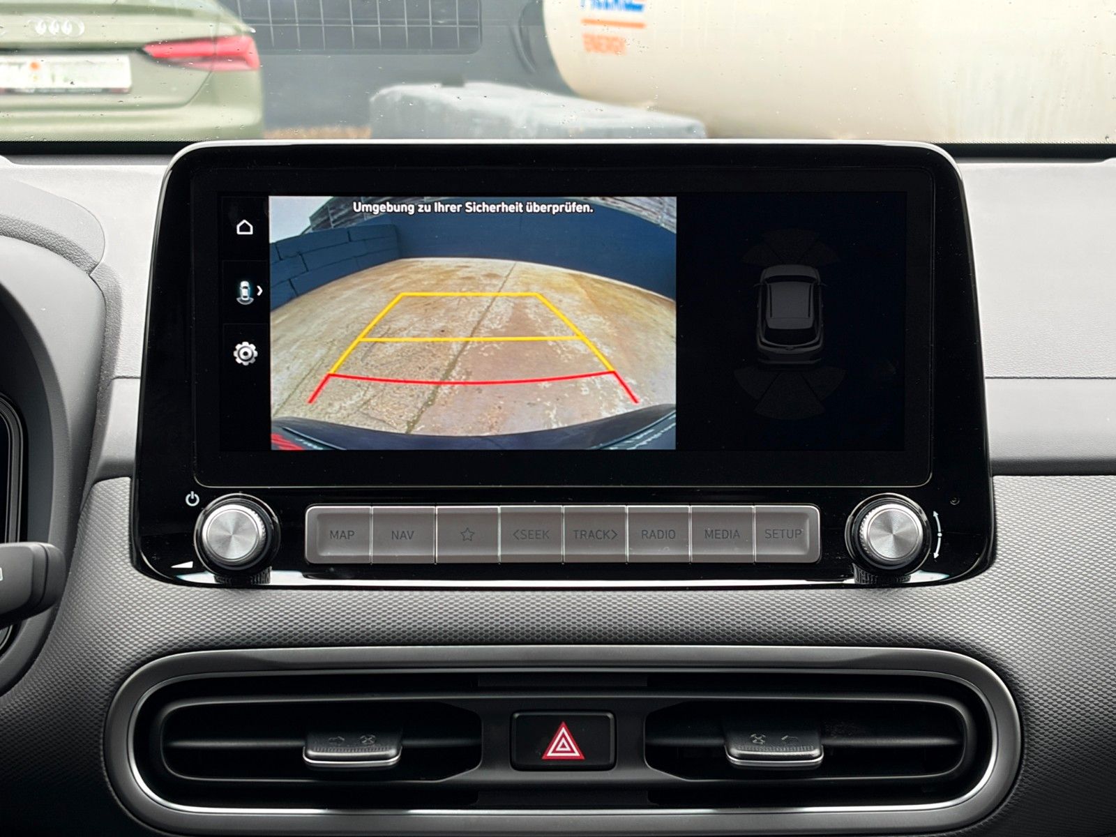 Fahrzeugabbildung Hyundai KONA E Trend ACC LKAS NAV CAM PDC KRELL CarPlay