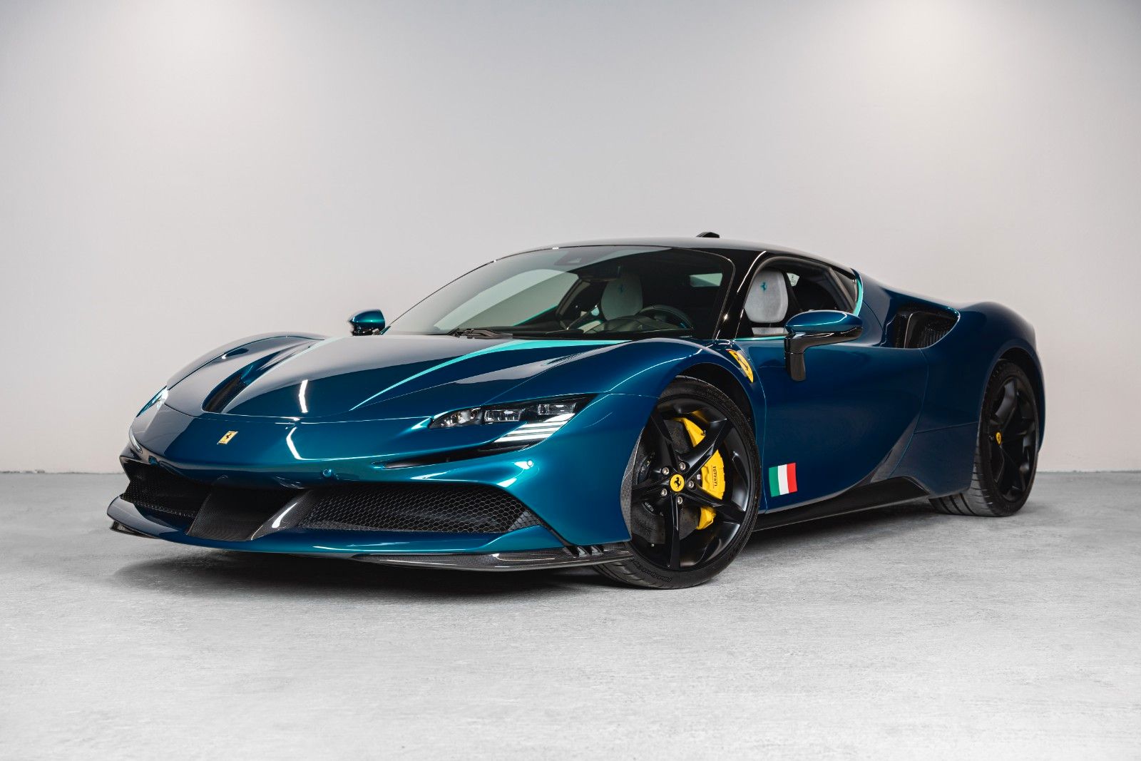 Ferrari SF90 Stradale 10th Cavalcade *Tailor Made* imagem 2