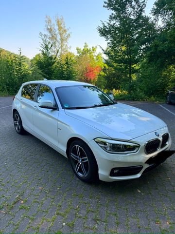 BMW 118i Sport Line 