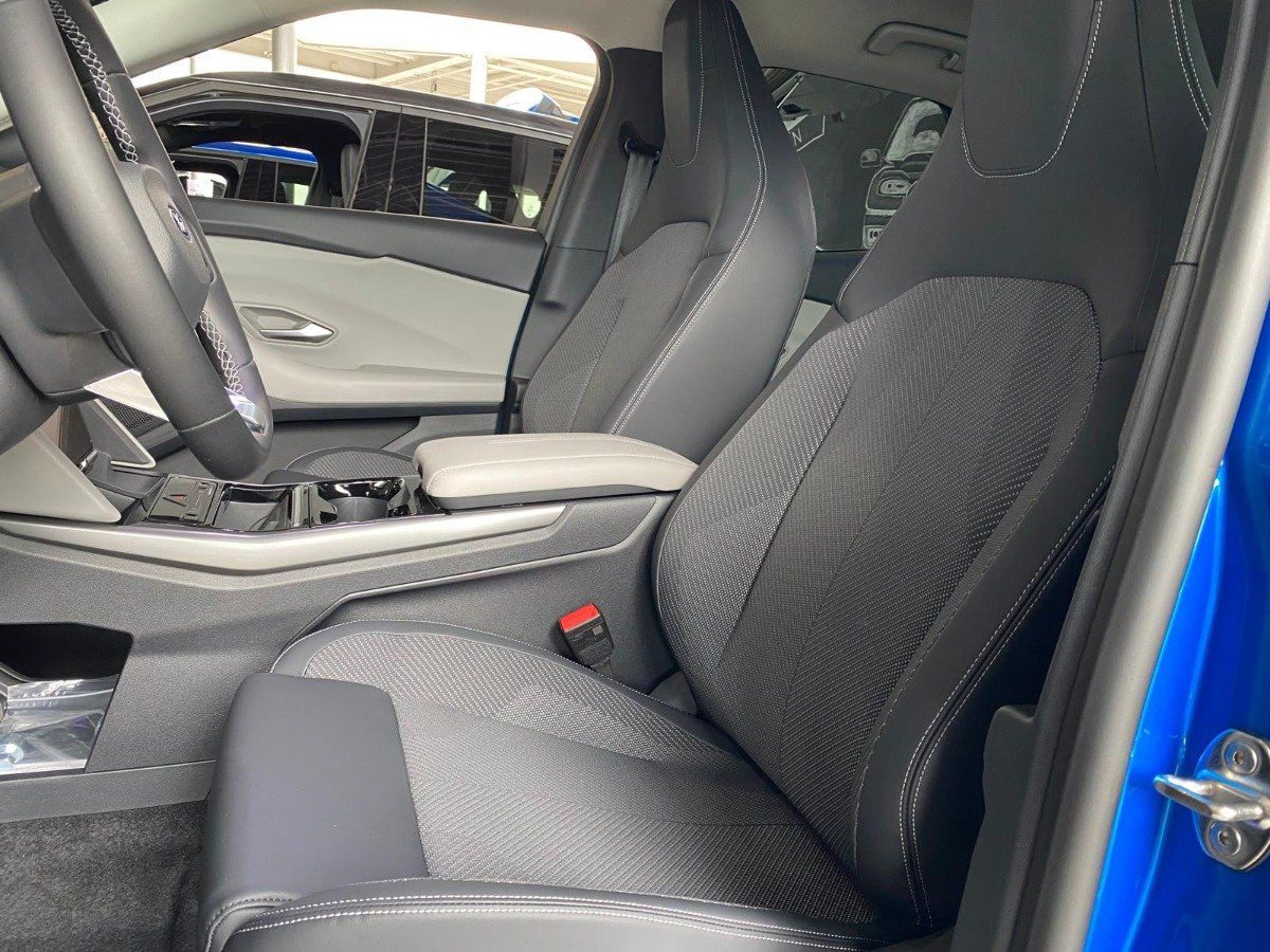 Ford Explorer - Bild 6