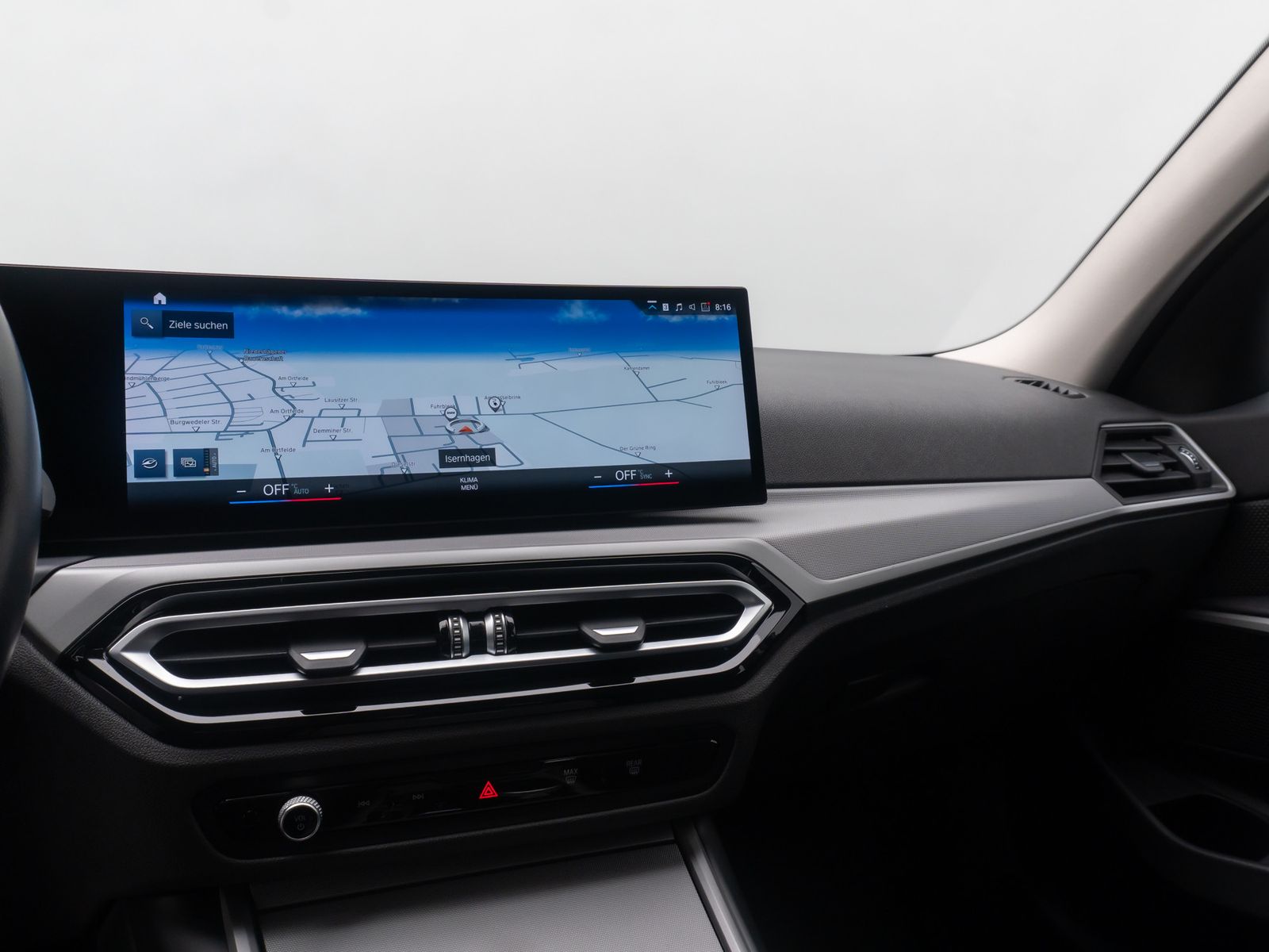 Fahrzeugabbildung BMW 320e  DAB CockPitPlus PDC WidscreenDisplay LED