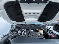 DODGE RAM 3500 Laramie Night Crew Cab 6.7HO 8 Gang