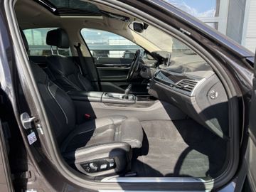 BMW 740 - 10