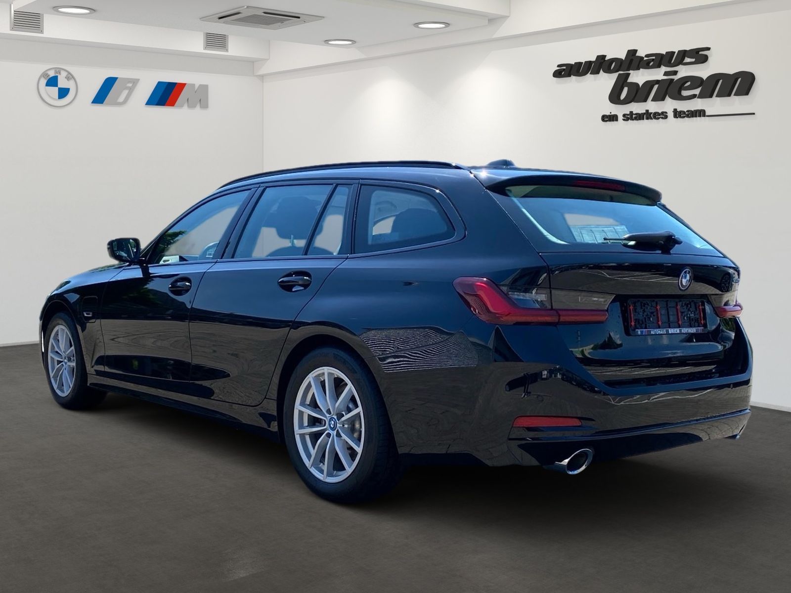 BMW 320e Touring, HYBRID, ab 249,- € mtl. Rate foto 4