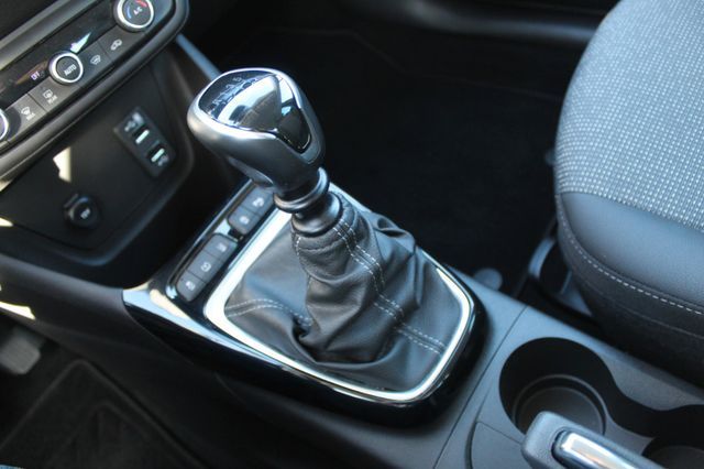 Fahrzeugabbildung Opel Crossland 1.2 Turbo Enjoy KlimaA,LED,Navi,SHZ,LM