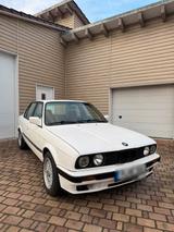 BMW E30 316i 1988 Raptorlack - gebrauchte BMW 316 aus dem Jahr 1990