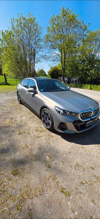 Image of BMW 520