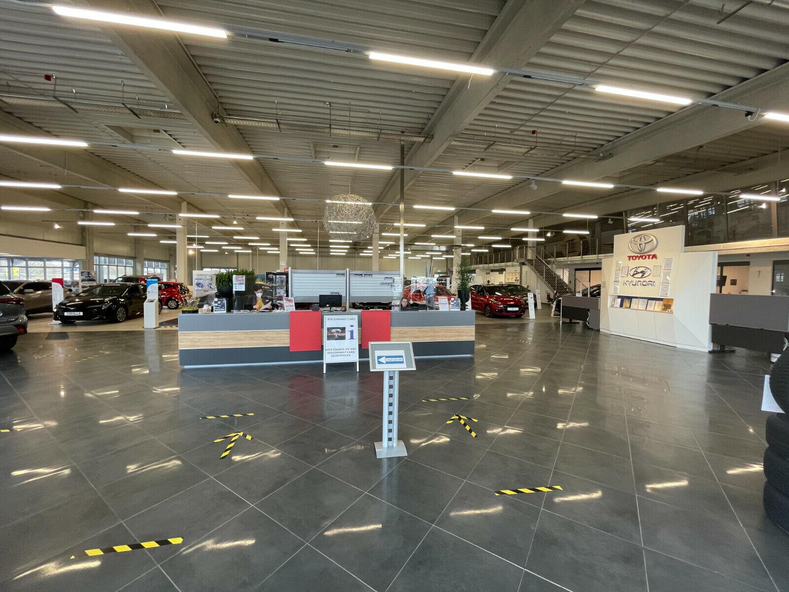 showroom-image-main