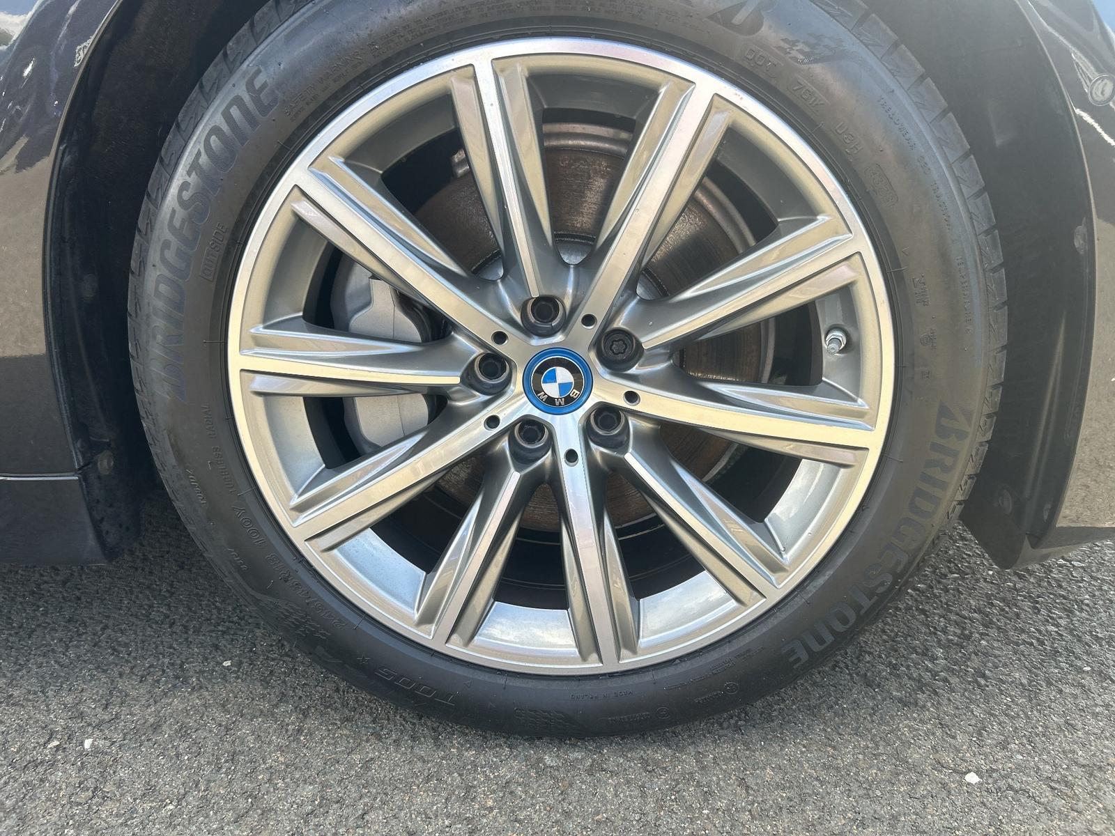 BMW 530e Tour LASER PANO Head-Up Komfortsitz Laserli