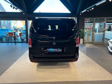 Mercedes V 250 - 12