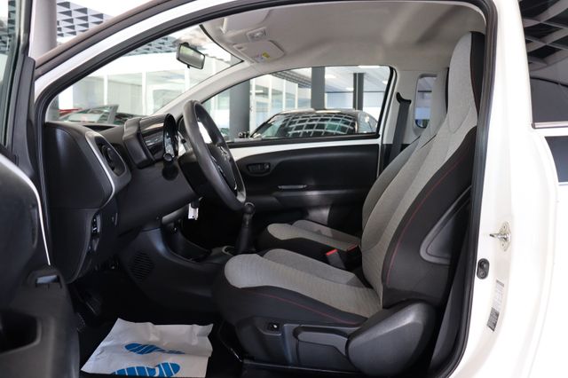 Fahrzeugabbildung Citroën C1 Furio PureTech 82 Shine