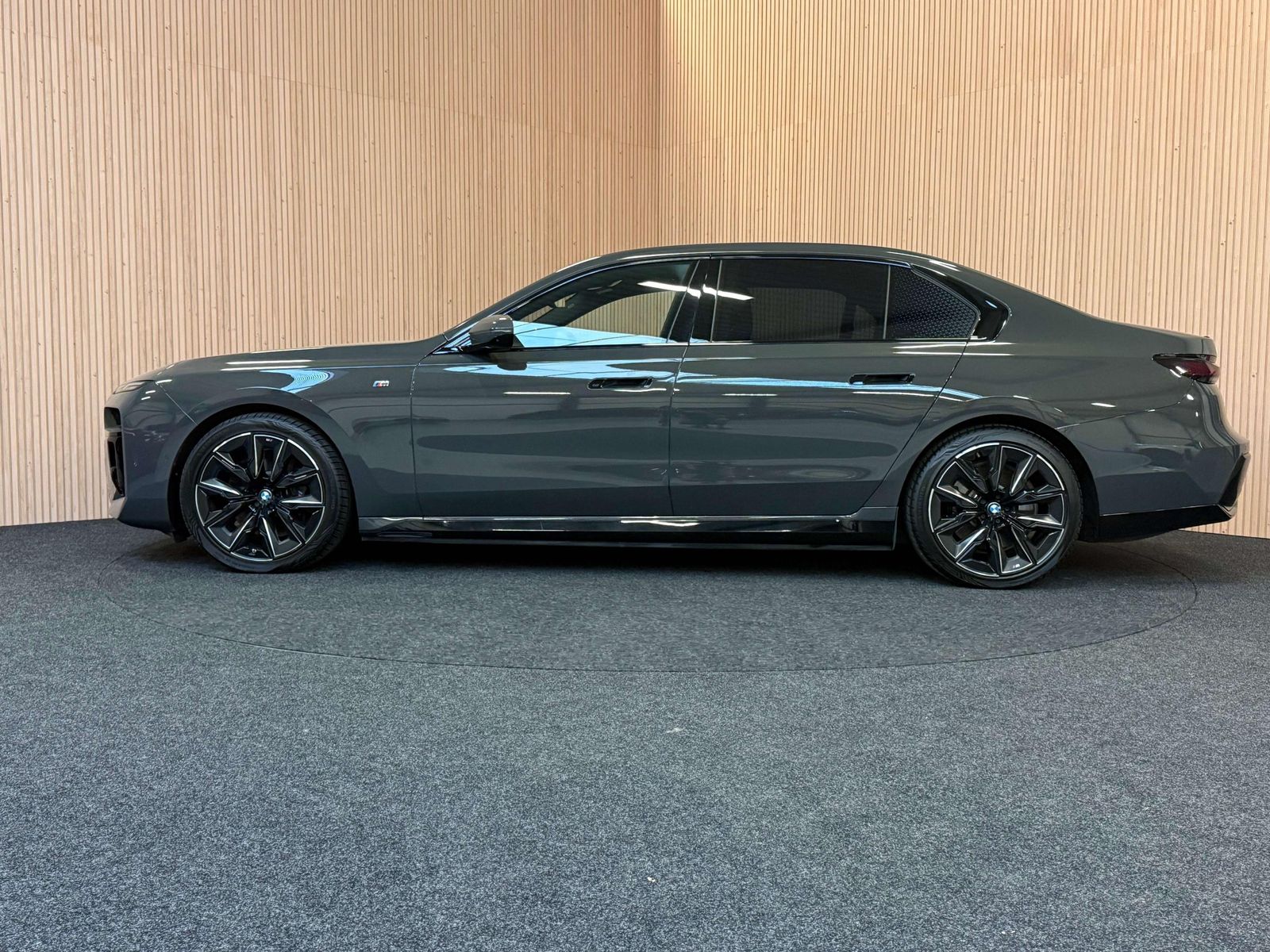 BMW i7 i7 101.7 kWh xDrive60| M-sportpakket|AHK|Sky  imagem 2