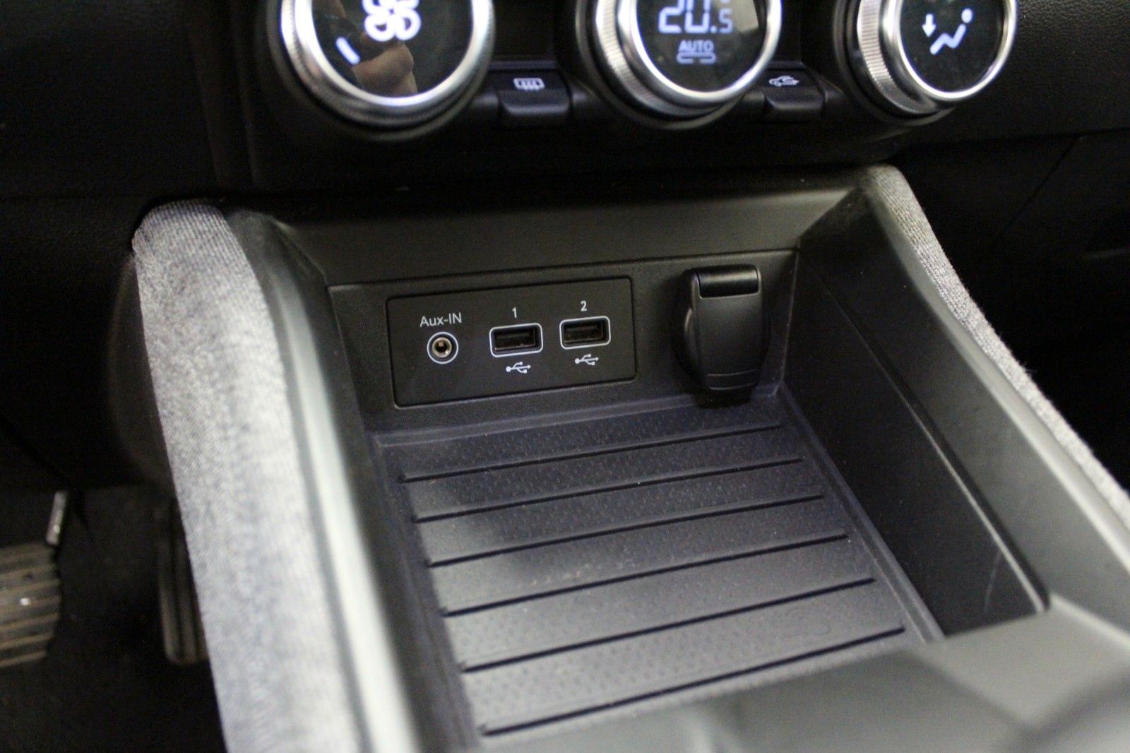 Fahrzeugabbildung Renault ZOE E-Tech *Intens 135*Winterpaket*