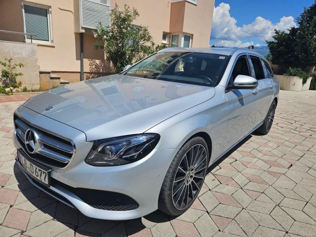 MERCEDES-BENZ MB E- Klasse 220cdi W213 Avantgarde