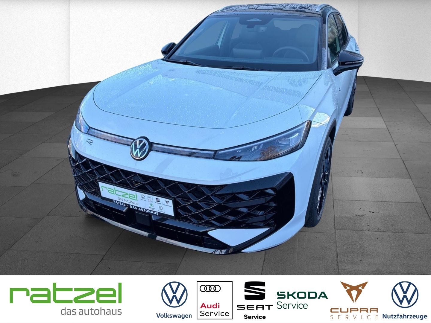 Volkswagen T-Roc R-LINE 1.5 eTSI 8-fach+5J.Garantie+AHK+Nav