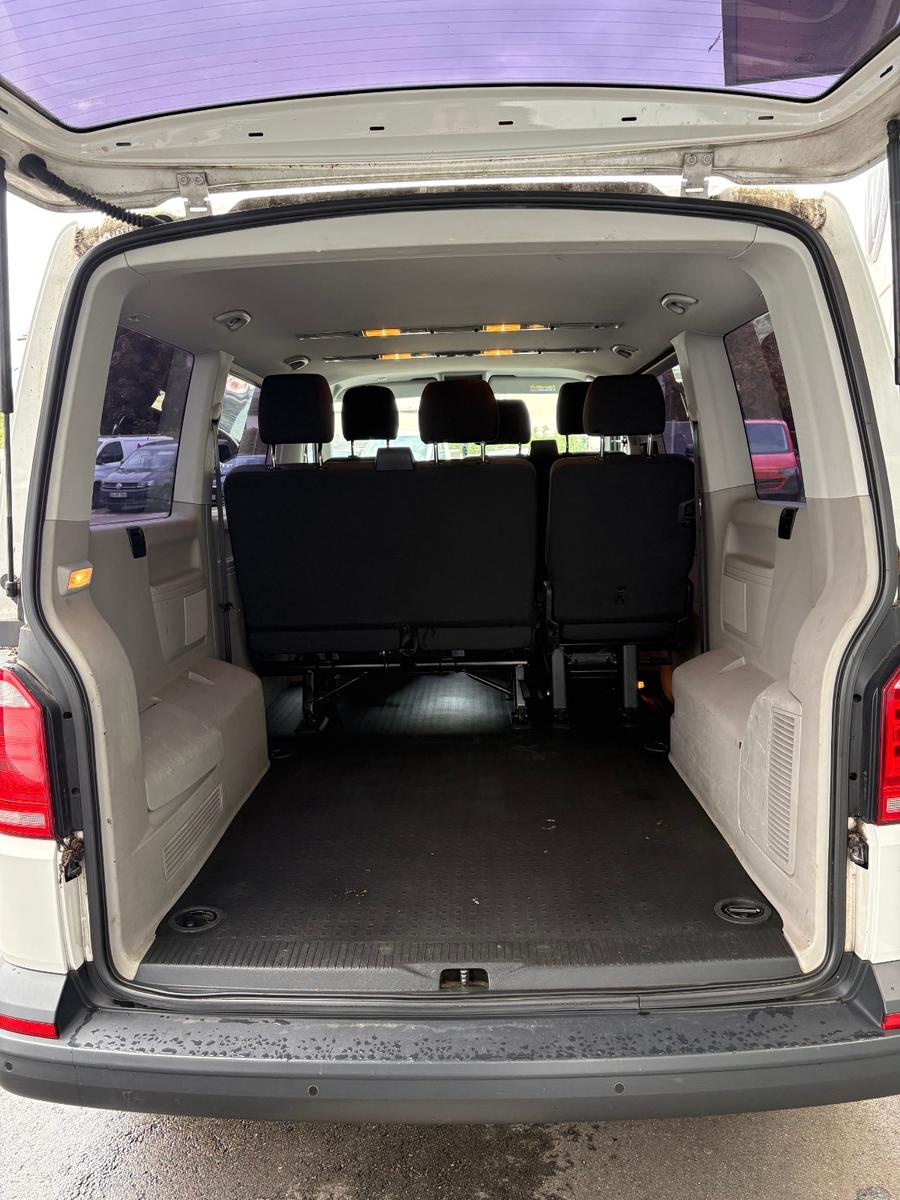 Volkswagen T6 Bus Caravelle Automatic 6 Sitzer