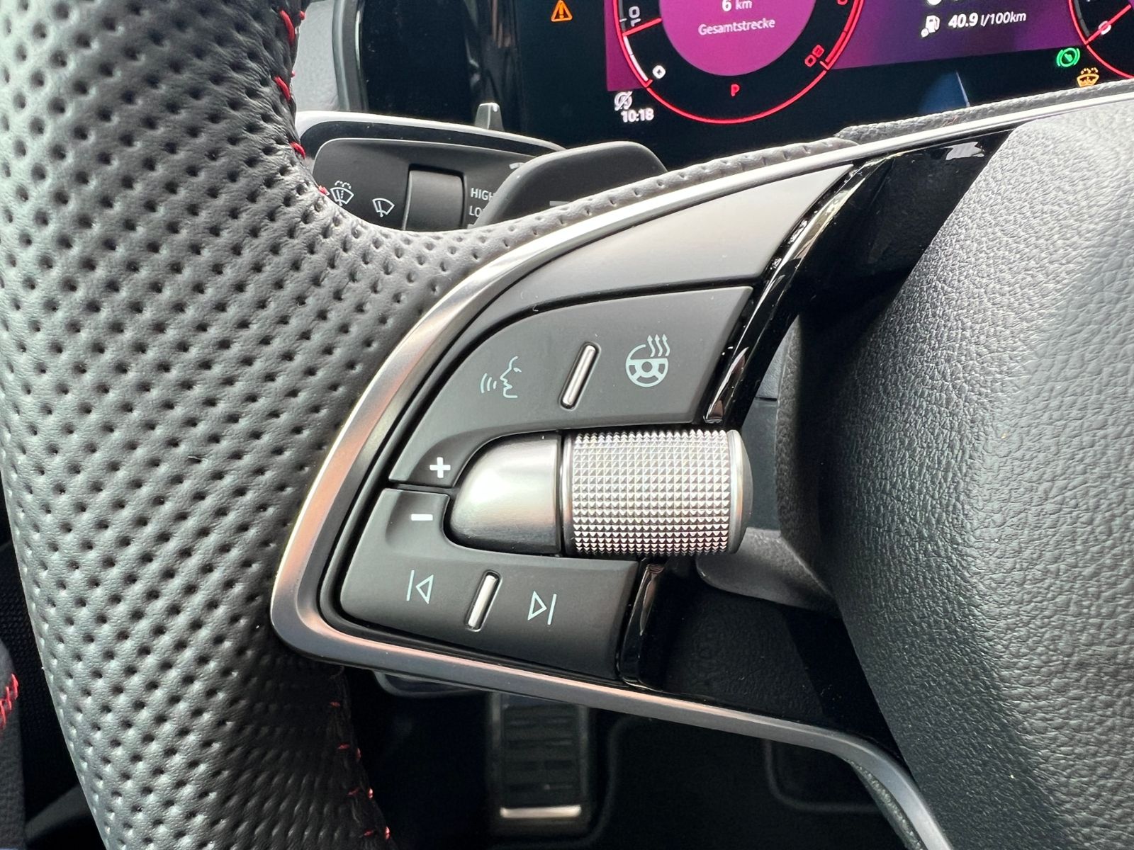 Fahrzeugabbildung SKODA Kodiaq RS 2.0 TSI DSG 4x4 *CANTON, Panorama, Sta