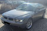BMW 735i A - - graue BMW 735