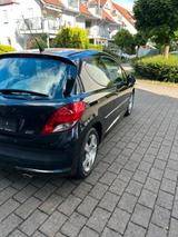 Peugeot 207 120 Active - Peugeot 207 Active mit Benzin-Antrieb