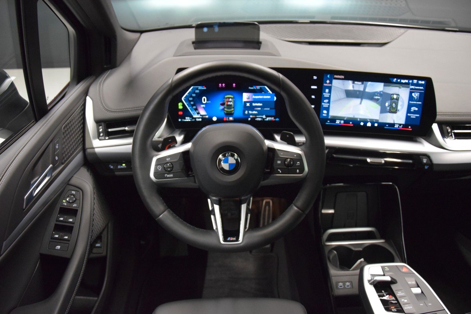 Fahrzeugabbildung BMW 218 i Active Tourer M Sport HuD Leder Pano AHK