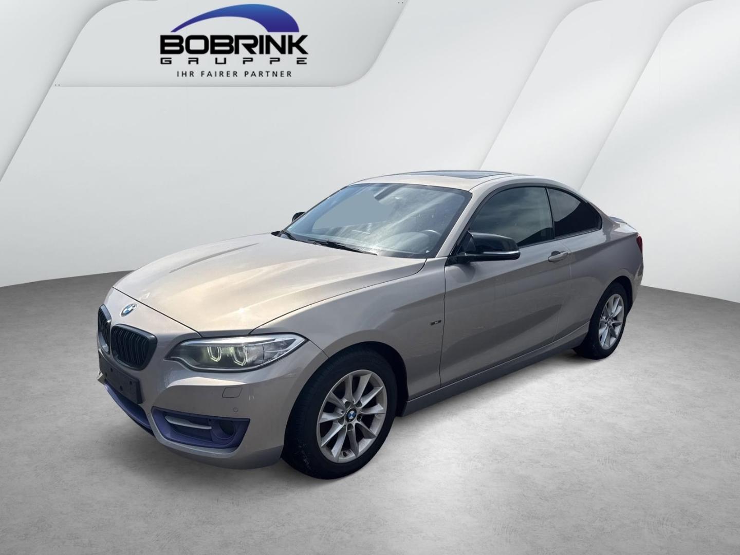 BMW 220 i Coupe Pano Navigation PDC Shz. Tempomat