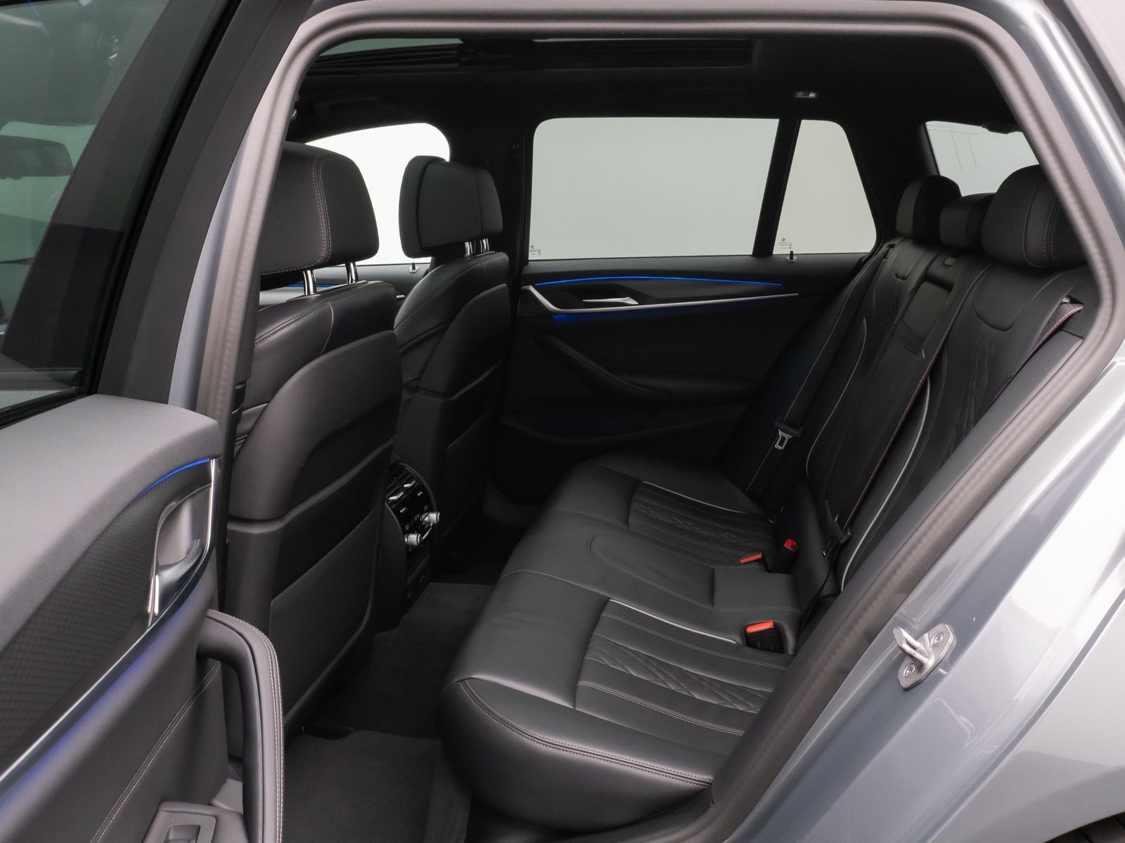 Fahrzeugabbildung BMW 540d xD M SportPro Panoram Kamera Laser HUD HiFi