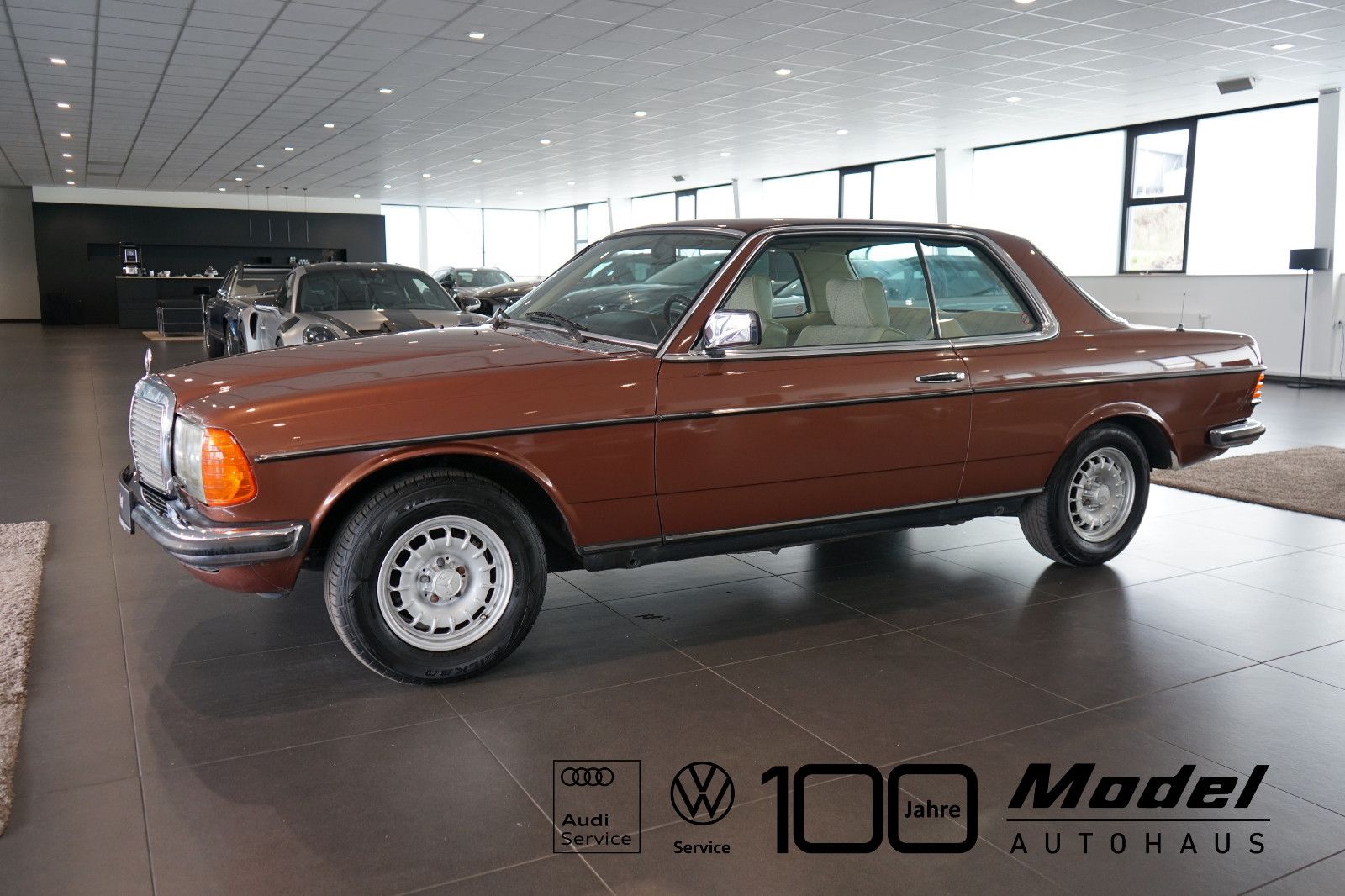 Mercedes-Benz 280 CE | First owner MB board member Edzard Reuter