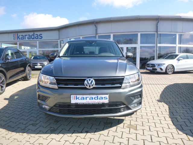 Fahrzeugabbildung Volkswagen Tiguan 2,0 TDI 4Motion >AUT/KAM/NAV/SHZ/ACC<