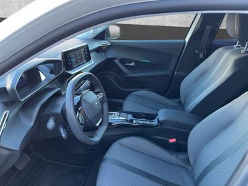 Peugeot 2008 Elektro Allure 136 50kWh Carplay+SHZ+RFK