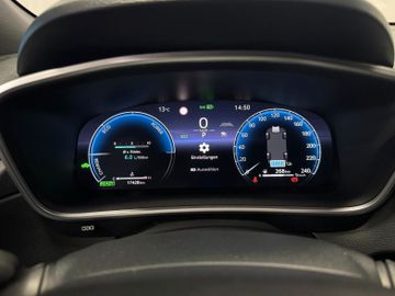 Toyota Corolla Cross AT*AHK*Navi*LED*8 fach bereift