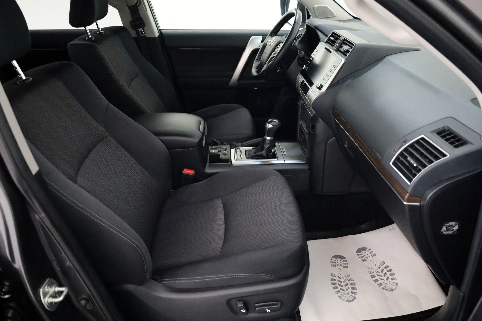 Fahrzeugabbildung Toyota Land Cruiser Comfort,LED,Kamera,SH,ACC +WR