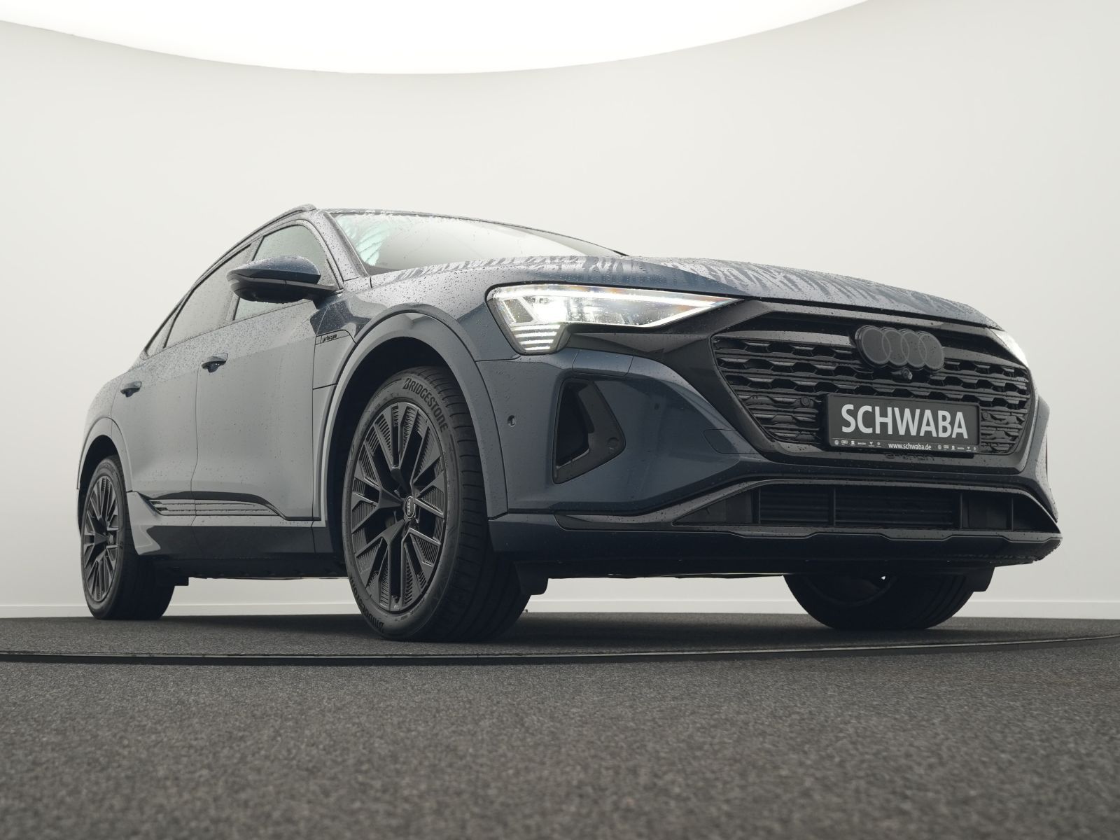 Audi Q8 e-tron - Bild 23