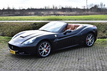 2009 Ferrari CALIFORNIA — фото 3