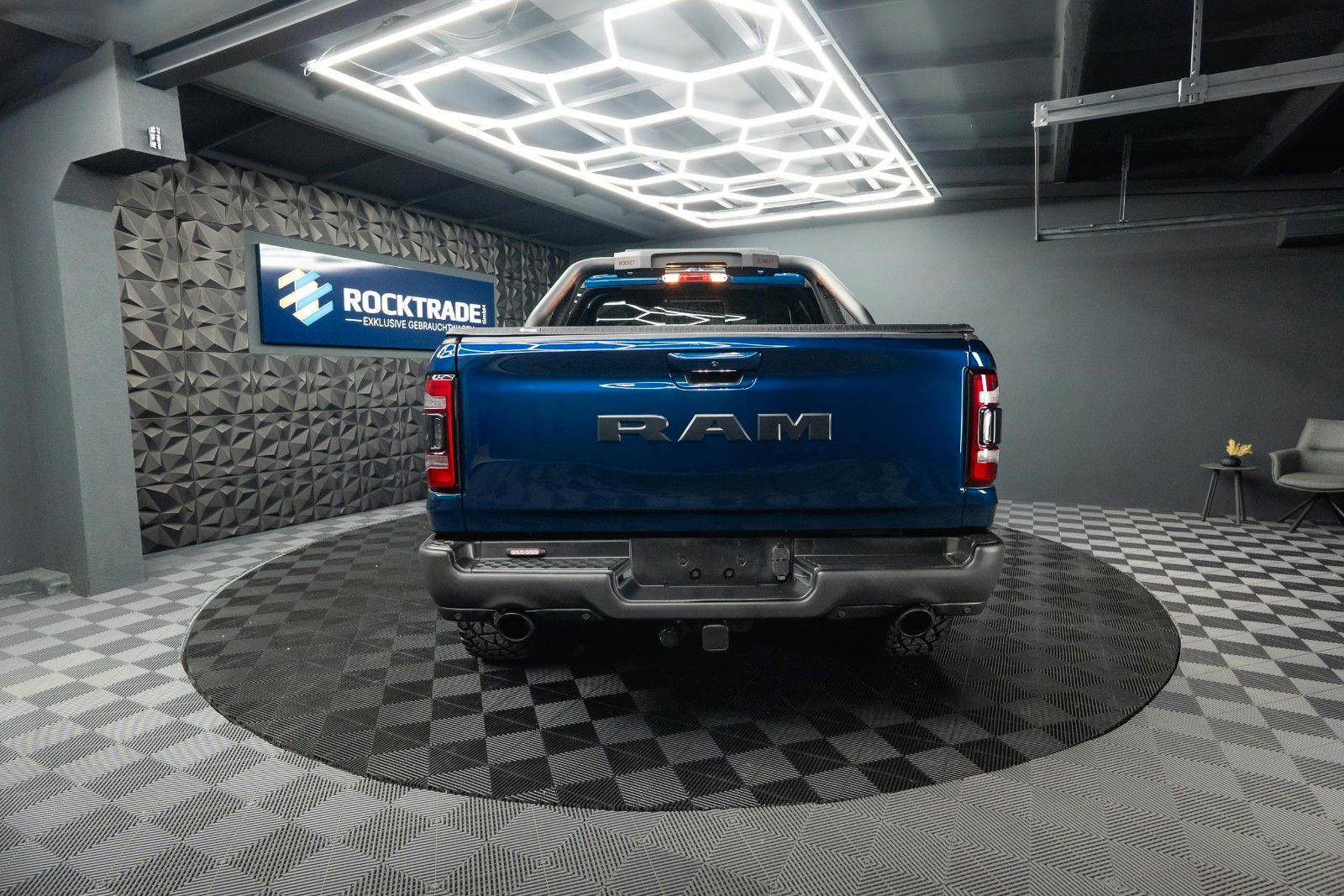 Fahrzeugabbildung Dodge RAM 5.7 V8 HEMI 4x4 LARAMIE TRX OFFROAD PAKET