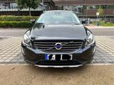 Volvo XC60 D4 Summum Geartronic Summum - Volvo XC60 von privat