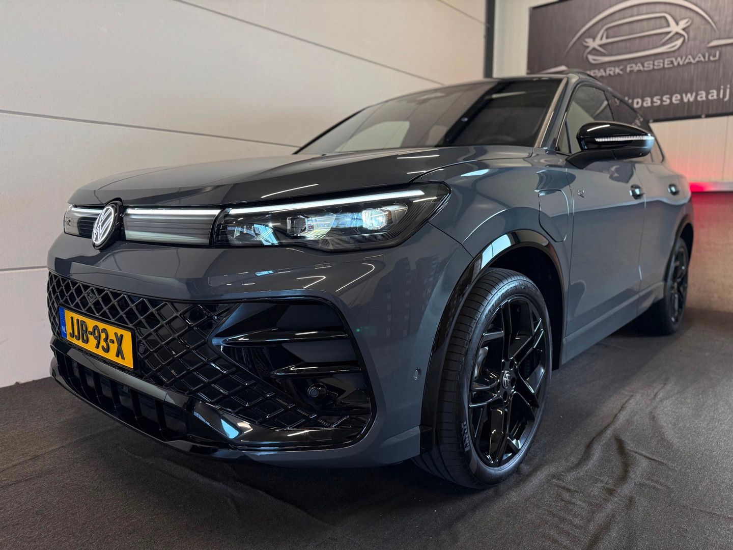 Volkswagen Tiguan 1.5 eHybrid R-Line Edition Pano, ACC, IQ, imagem 3