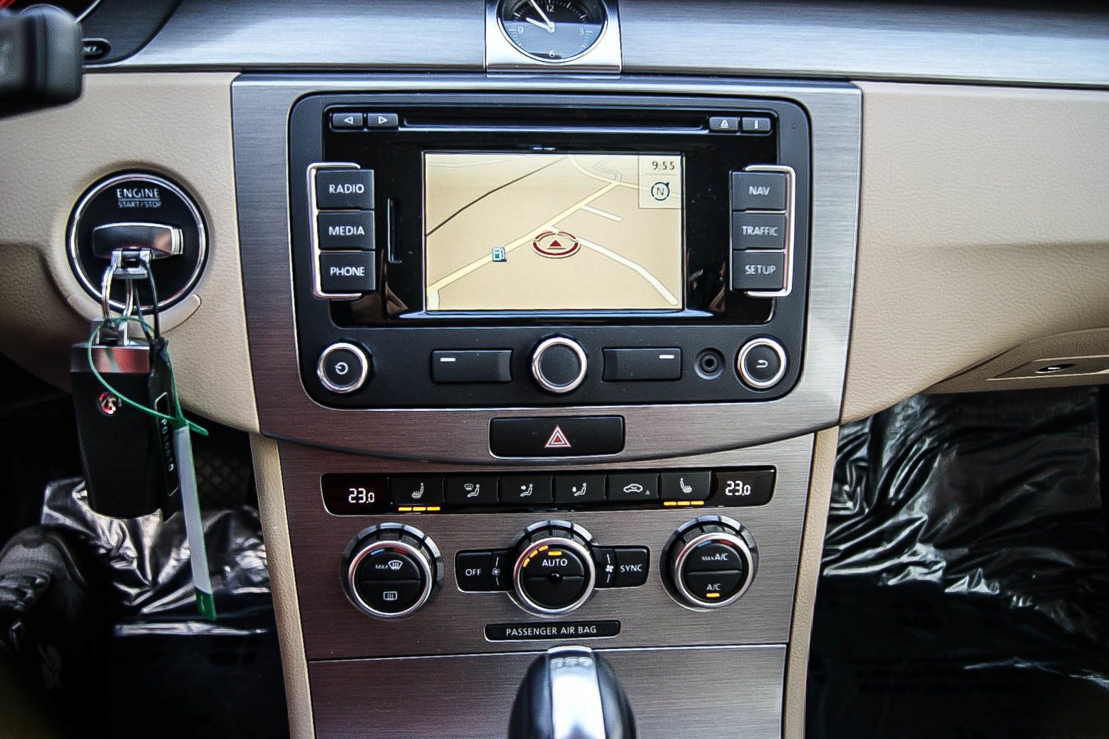 Fahrzeugabbildung Volkswagen Passat Lim 1.8TSI DSG XENON PDC BUSINESS WINTER