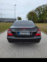 Mercedes-Benz E 320 CDI AVANTGARDE Avantgarde (Distr) - Mercedes-Benz E 320 mit Diesel-Antrieb: Limousine