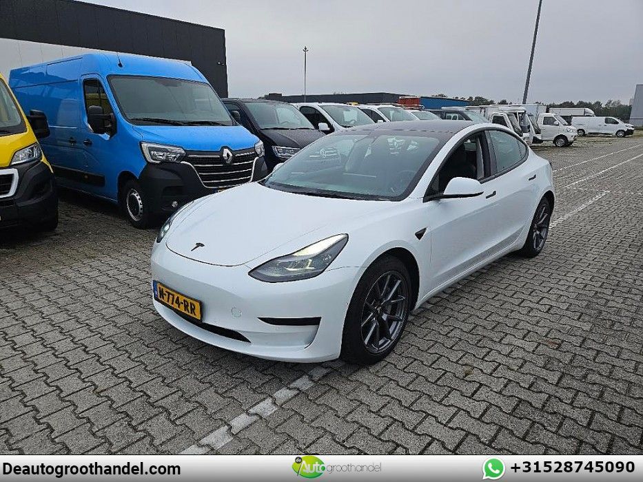 Tesla Model 3 Standard RWD Plus 60 kWh