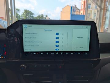 Ford Tourneo Custom Tit. 2.0 L1 NEUES MODELL