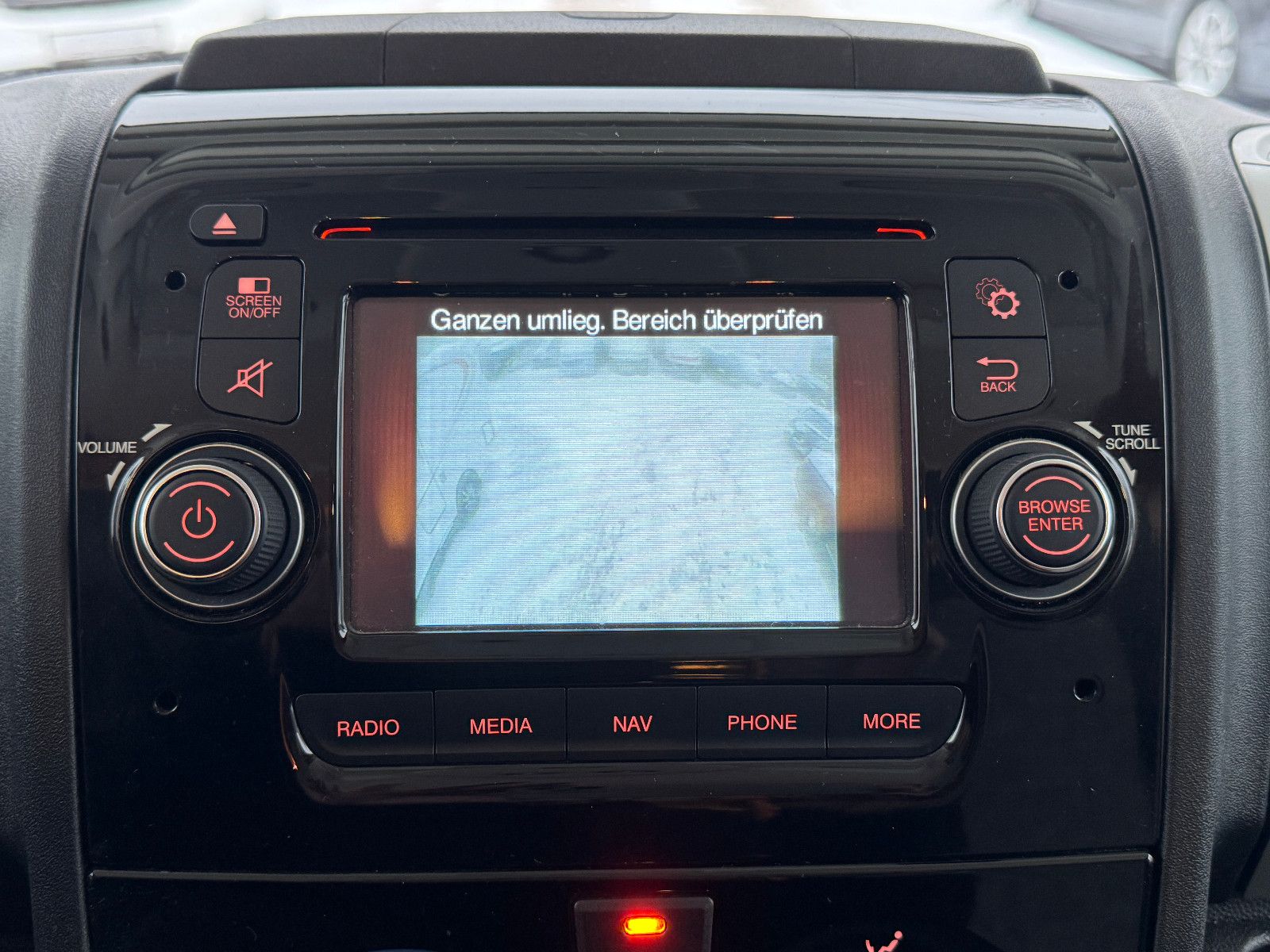 Fahrzeugabbildung Knaus VAN 650 I MEG AUTOMATIK LÄNGSBETT HUBBETT 1.HAND