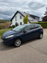 Ford Fiesta / 60 PS / Keilriemen neu/ 8-fach bereift  - Ford Fiesta: Ps 60